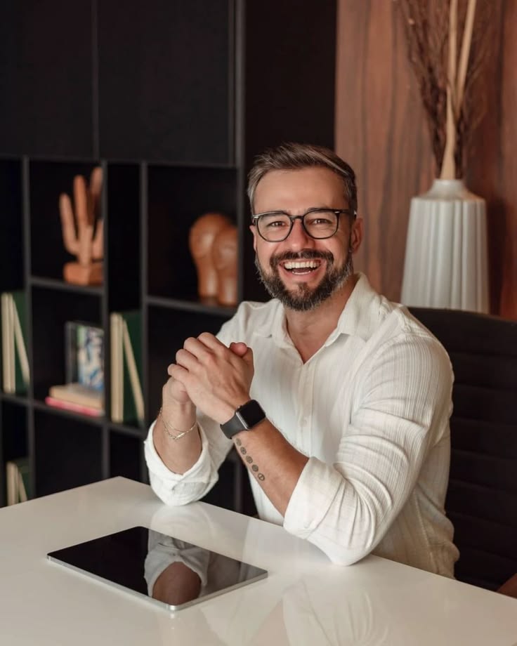 Lauro Benítez, Ingeniero Civil